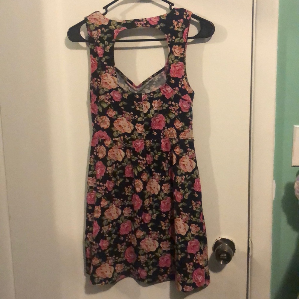 Forever 21 floral cute short dress size small - Picture 2 of 5